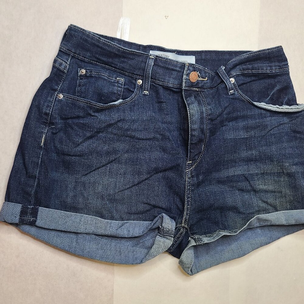 Signature Levi Strauss Women’s High Rise Denim Shorts Size 10